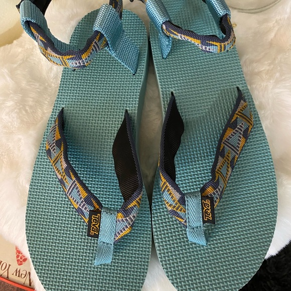 Teva Shoes - Teva Revive Sandals